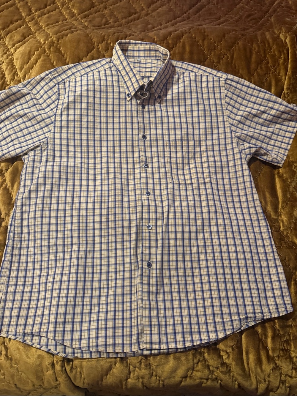 Men's Blue and cream Plaid Short-Sleeve Button-Down Shirt